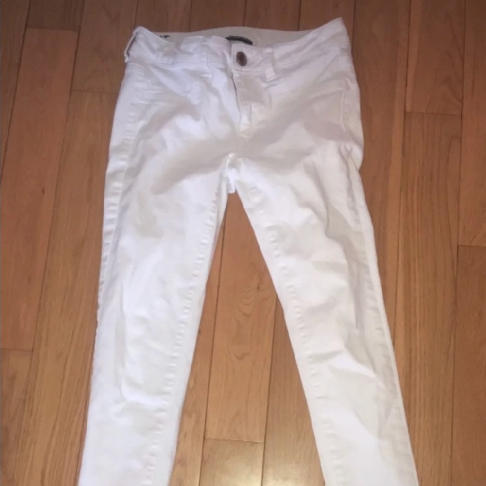 White American Eagle Jeans